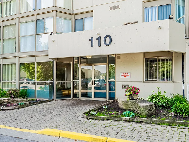 110 Belmont Dr — Photo 10