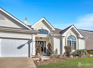 6 Severn Way, Monroe Township, NJ 08831