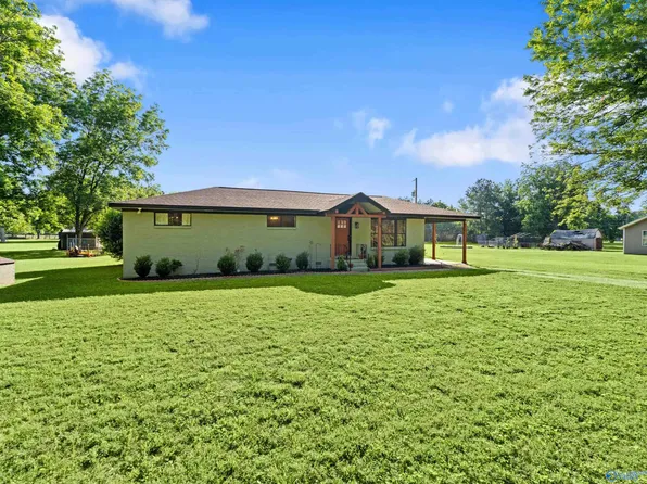 39 Old Somerville Rd SE, Decatur, AL 35603