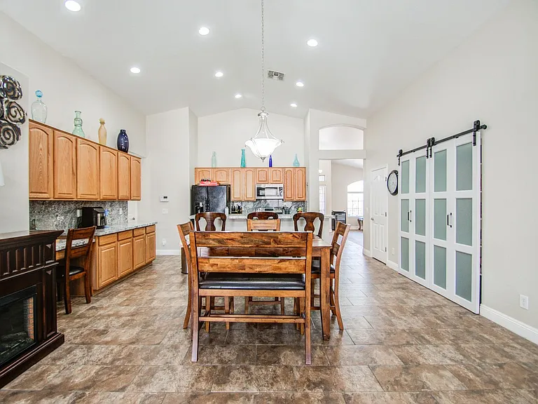 43205 W Roth Rd — Photo 8