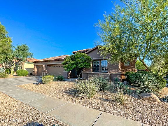 2nd image of 2031 W Calle De Las Estrellas --