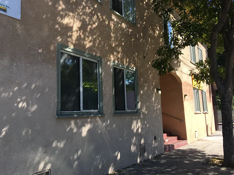 1360 S Burlington Ave #209 — Photo 9