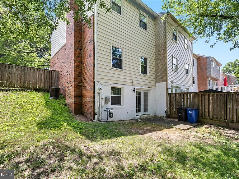 2022 Mayflower Dr — Photo 28