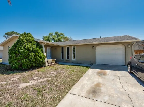 7130 Isle Dr, Port Richey, FL 34668