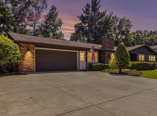 2111 Ridgefield Rd, Portage, MI 49024