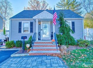 225 New Dover Rd, Colonia, NJ 07067