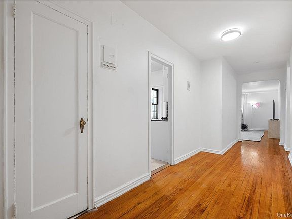 3rd image of 190 Garth Road #3R