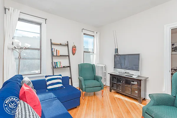 Rented by MySpaceNYC | media 19