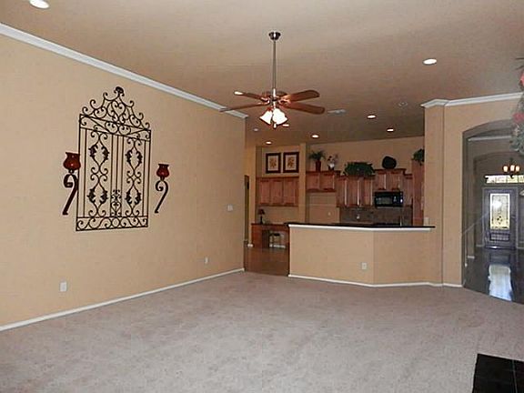 3rd image of 9240 Niles Ct