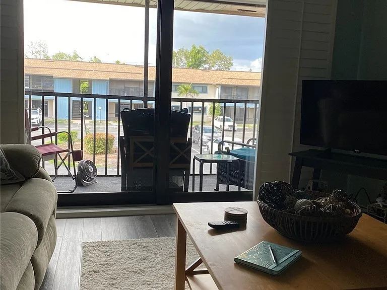17420 Birchwood Ln #8 — Photo 9