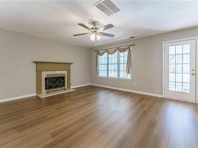 6535 Glen Pond Trce — Photo 10