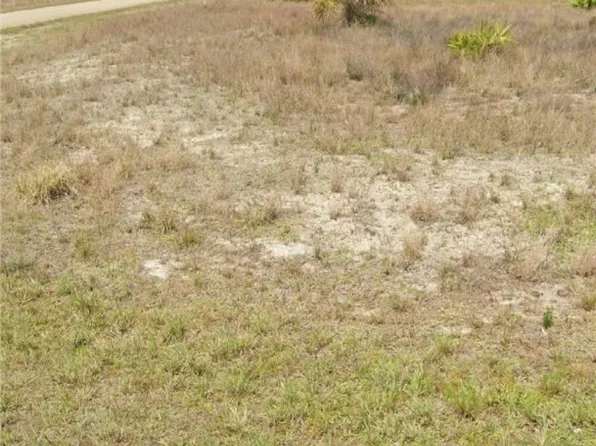 918 Medford Ave S, Lehigh Acres, FL 33974