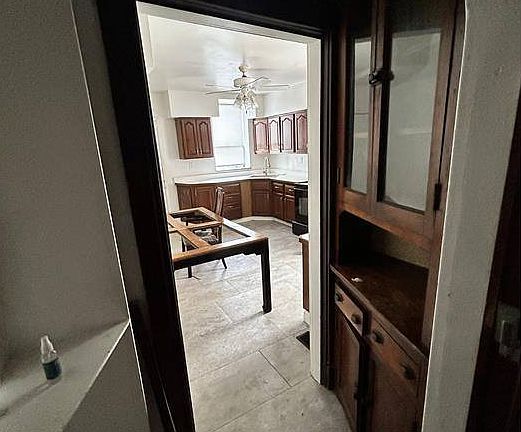 3rd image of 4431 Ashland Ave Floor 1