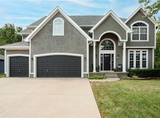 1408 SW Trail Ridge Dr, Blue Springs, MO 64015