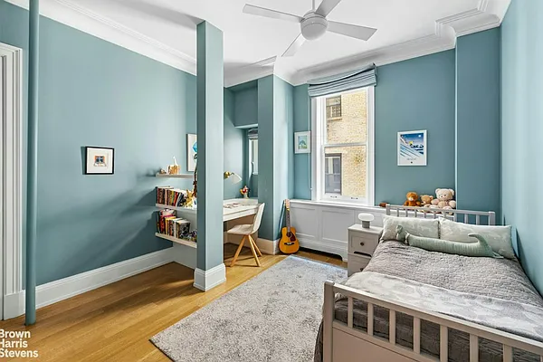 Bedroom, photo 1