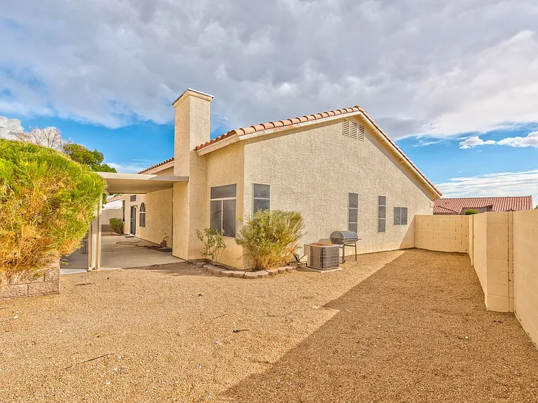 6412 Blacklion Ct — Photo 14