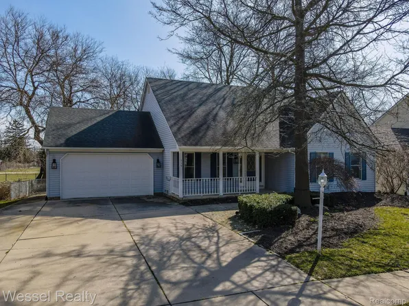 259 Brook Dr, Romeo, MI 48065