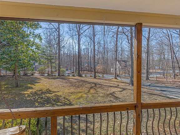 3rd image of 49 Wildwood Dr