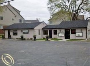 2352 S Commerce Rd, Walled Lake, MI 48390