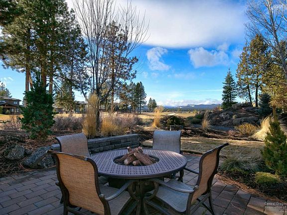 3rd image of 19257 Moraine Ct