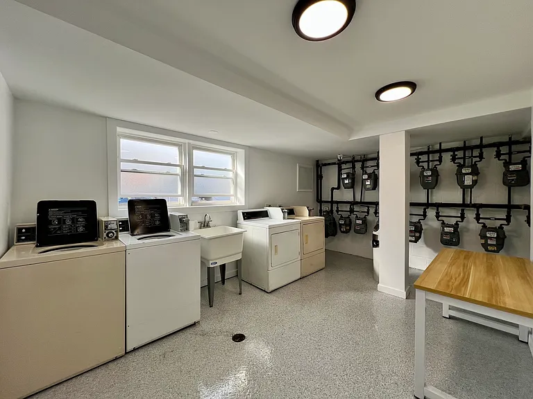 6540 N Damen Ave #2S — Photo 13