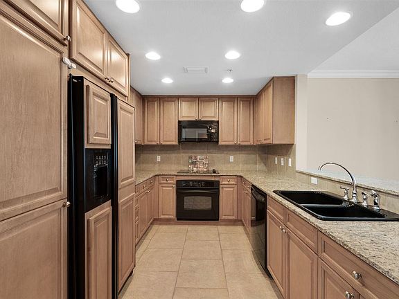 3rd image of 3 Portofino Dr Suite 1906