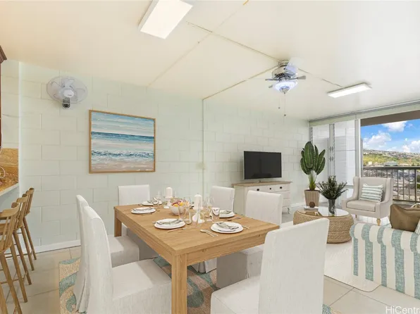 1320 Alexander St APT 1005, Honolulu, HI 96826