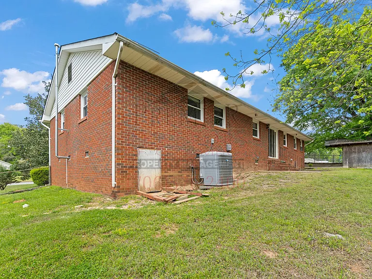 2866 Hobbs Rd — Photo 20