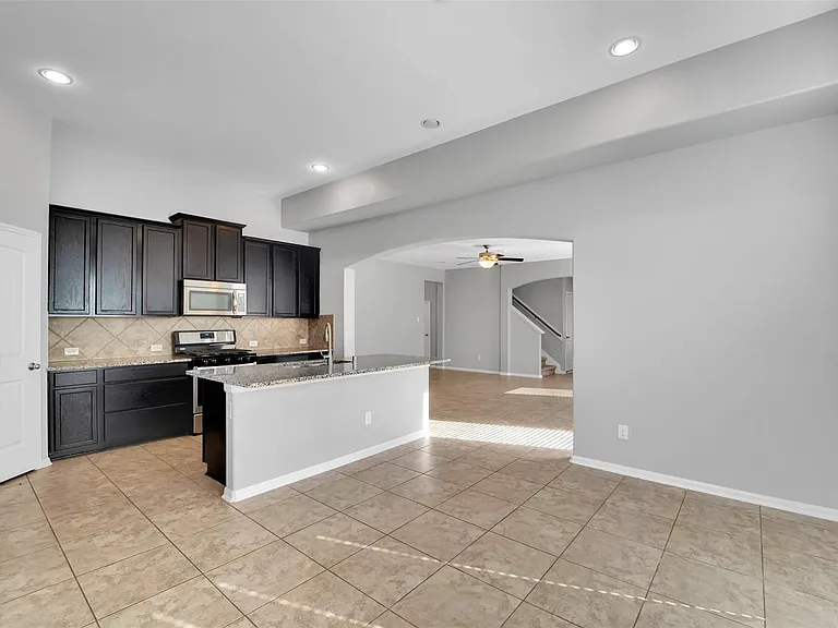 5407 Baronet Dr — Photo 12