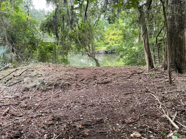 210 Childsbury Dr, Moncks Corner, SC 29461