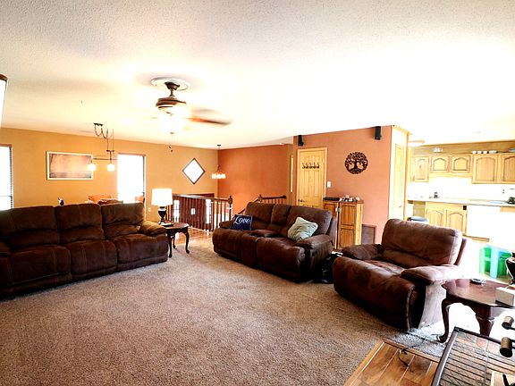 4th image of 823 Chris Haven Dr N