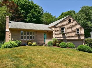 19 Ivy Ln, Newington, CT 06111