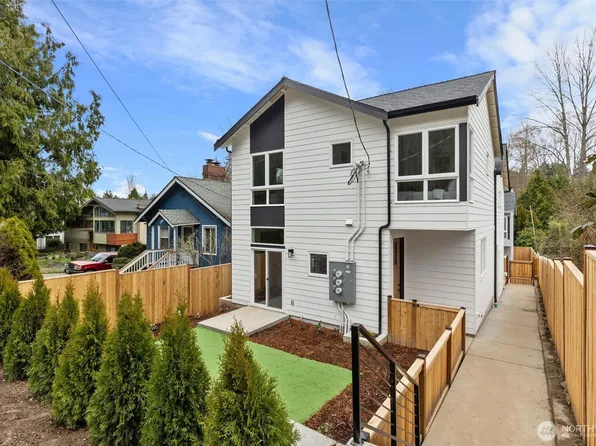 5984 26th Avenue SW, Seattle, WA 98106
