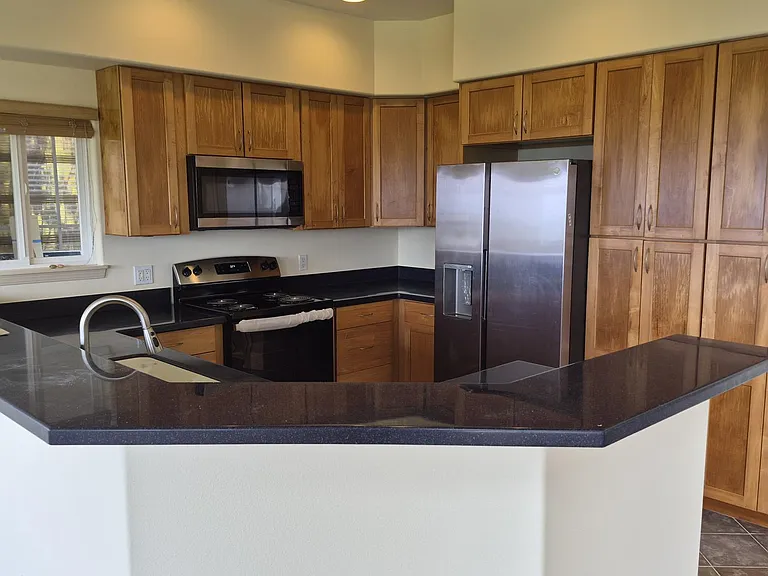 Opana Pl — Photo 6