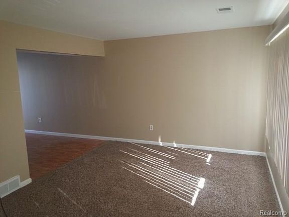 4th image of 1385 Laurel Valley Dr #1