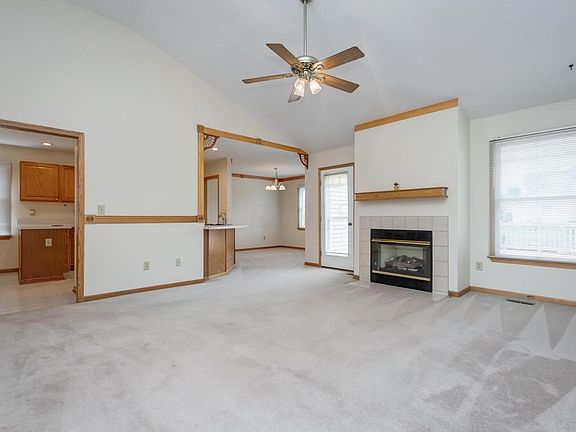 4th image of 41 Penrod Ave
