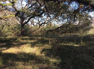 135 Center Tree Dr, Palacios, TX 77465