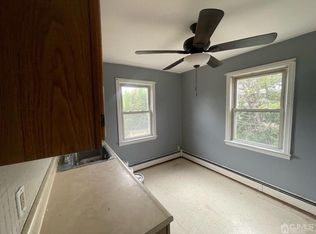 423 Spruce St, Linden, NJ