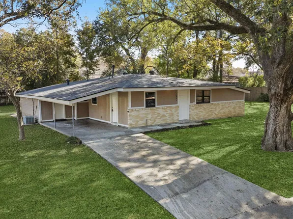 9145 Bordeaux Dr, Baton Rouge, LA 70809