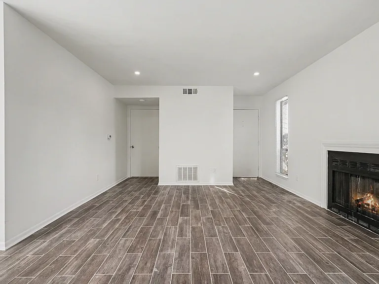 6148 Heath Ridge Ct — Photo 5