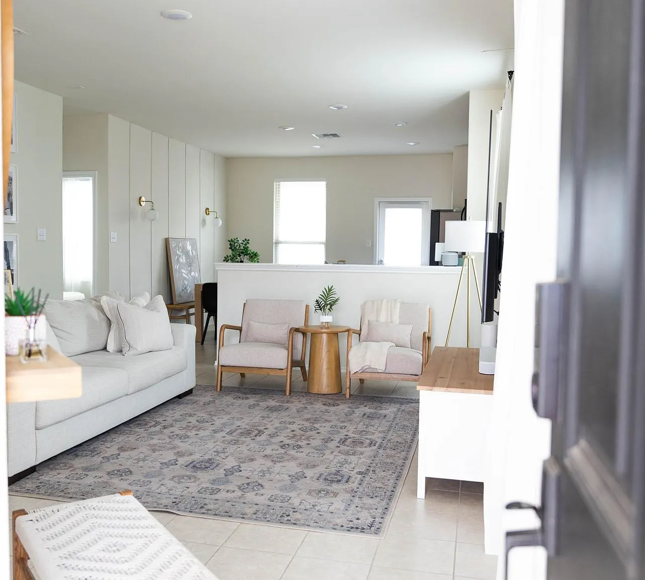 3 bed, 1207 sqft, $1,700 — Photo 3