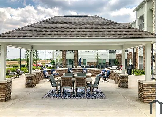 359 E Black Oak Ln — Photo 9
