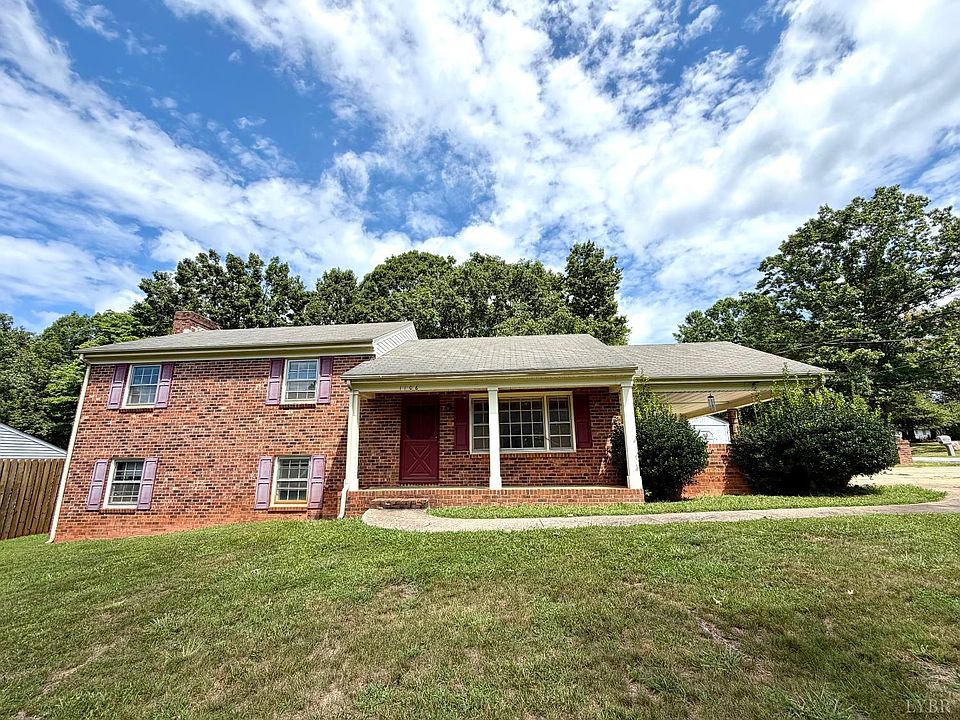 1st image of 18 White Pine Dr