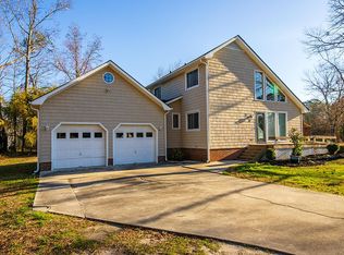 203 Sunnyside Dr, Washington, NC 27889