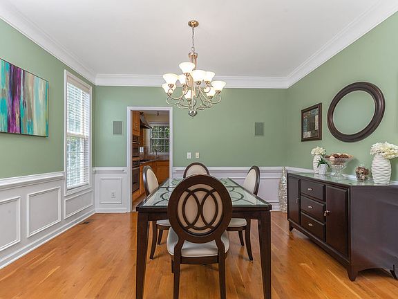 3rd image of 3263 Thornecreek Dr