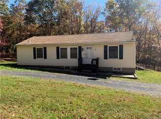 8 Pawnee Trl, Albrightsville, PA 18210