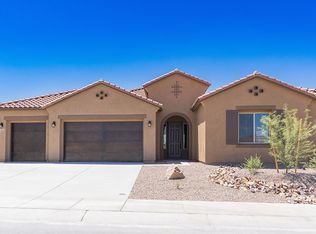 7555 W Beloperon Ln, Marana, AZ 85658