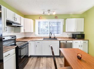 165 W Whitewood Pl NE, Calgary, AB T1Y 3S8