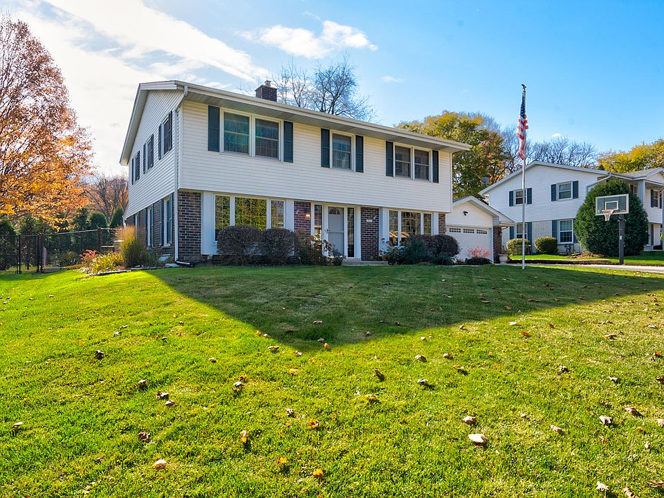 1st image of 12011 W Verona Ct