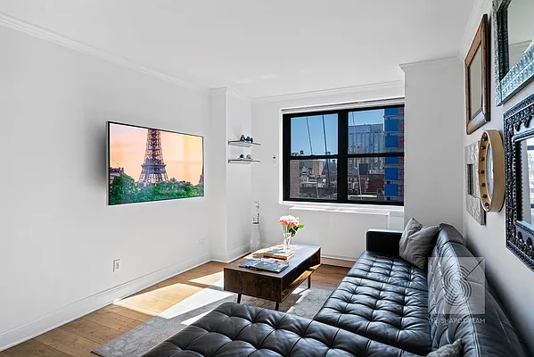 Sold by Keller Williams NYC | media 8